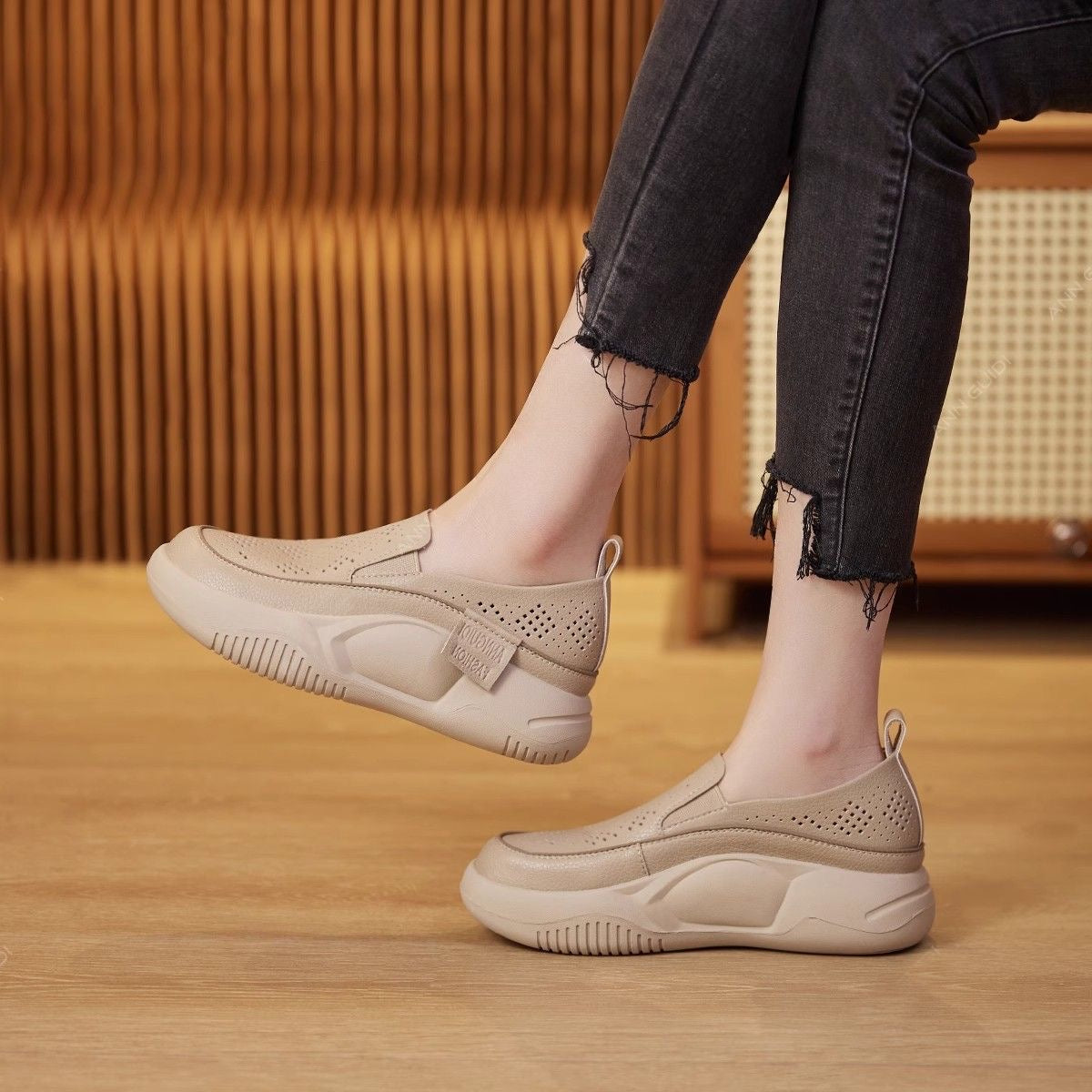 Lazuli Orthopaedic Comfort Loafers – Breathable with an Extra-Soft Thick Sole